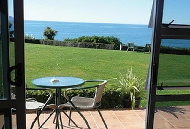 Bendamere House Bed & Breakfast Kaikoura Exterior photo